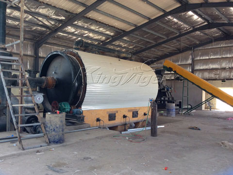 tire pyrolysis machine